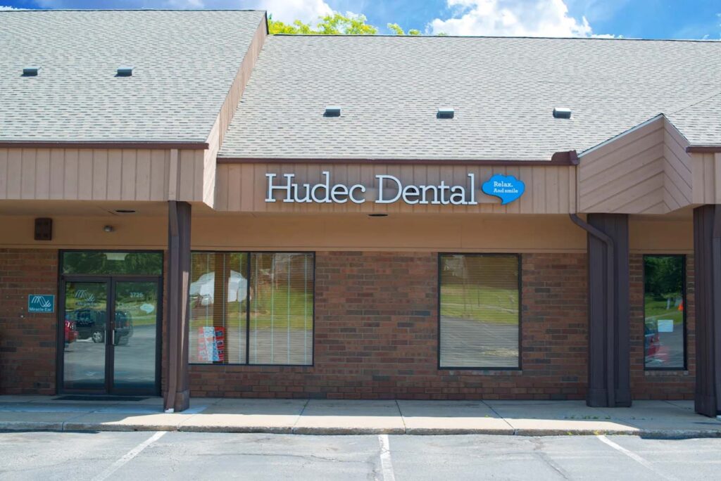 Hudec Dental in Barberton